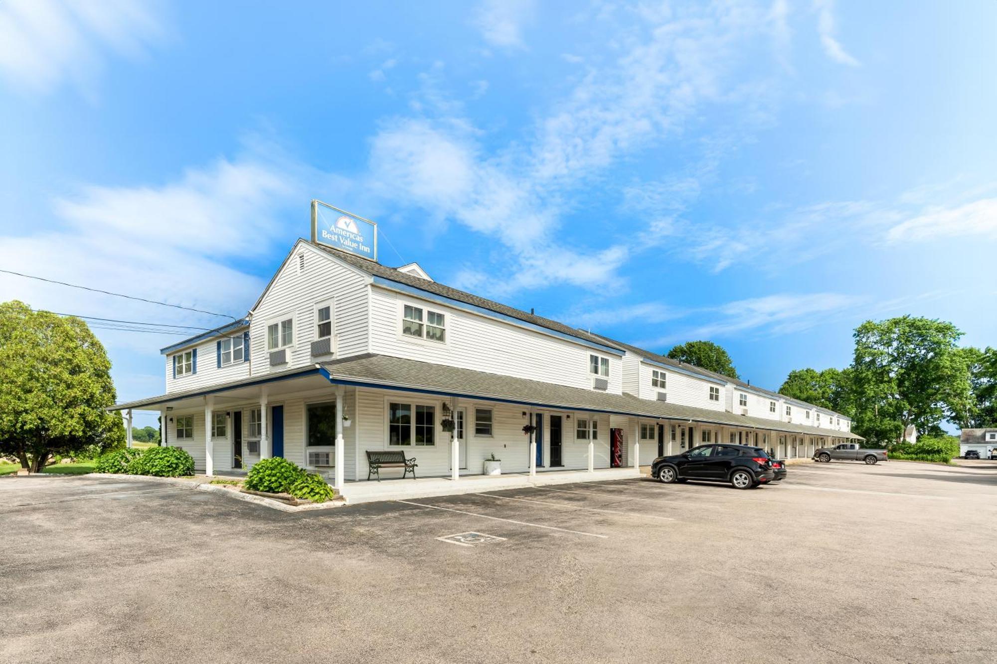 Americas Best Value Inn Stonington Mystic Ngoại thất bức ảnh